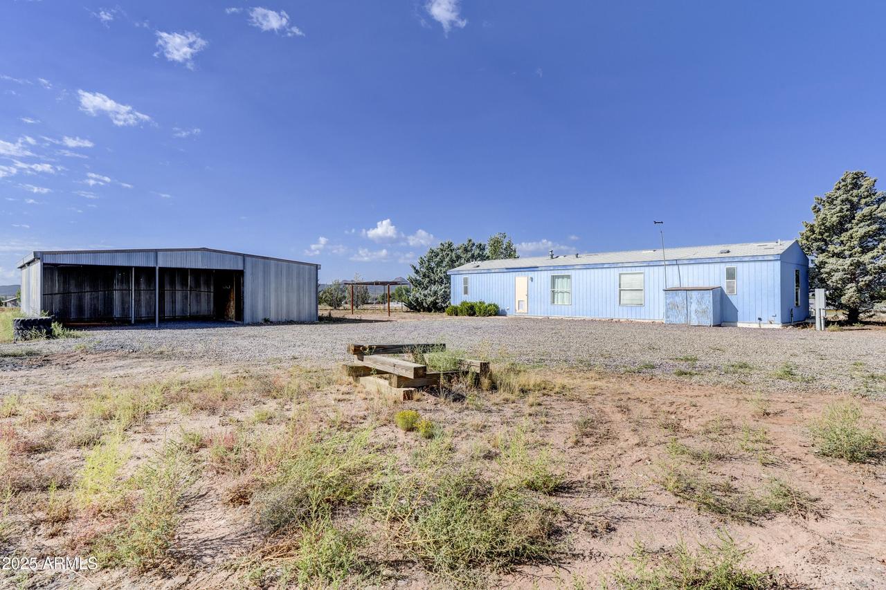 1805 W Carriage Ln., Paulden, AZ 86334