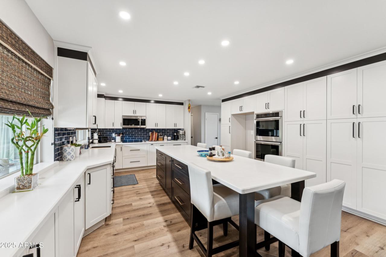 2715 E Sierra St., Phoenix, AZ 85028