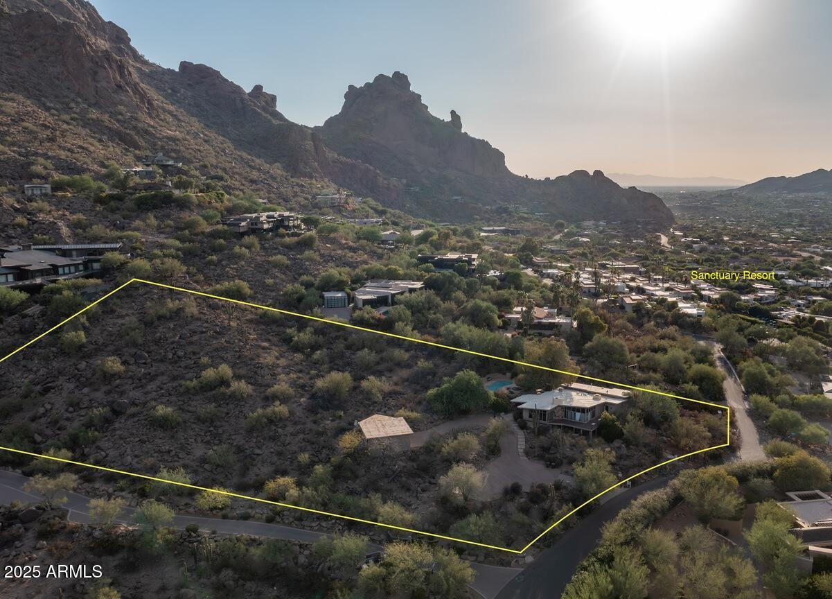 5719 E Starlight Way #18, Paradise Valley, AZ 85253