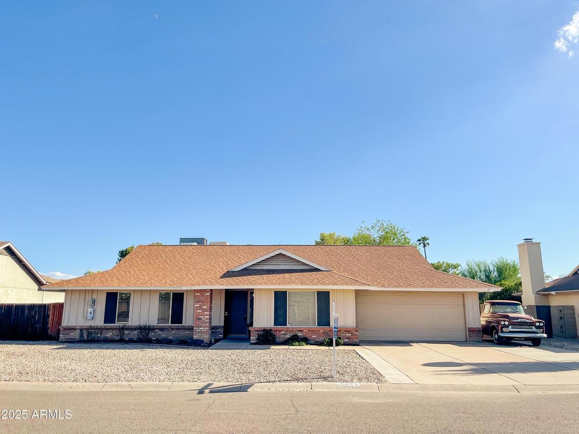 4341 W Villa Theresa Dr., Glendale, AZ 85308