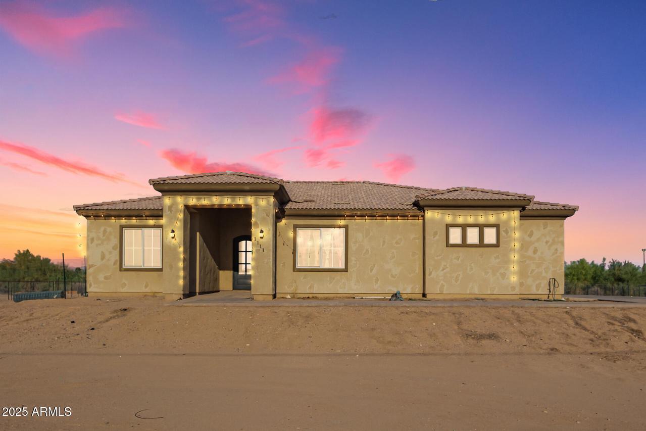 1111 S 350th Ave., Tonopah, AZ 85354
