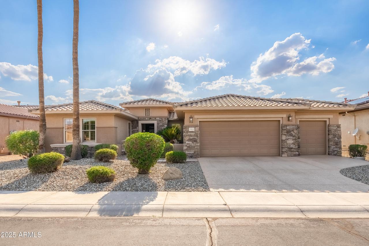 19846 N Summer Dream Dr., Surprise, AZ 85374