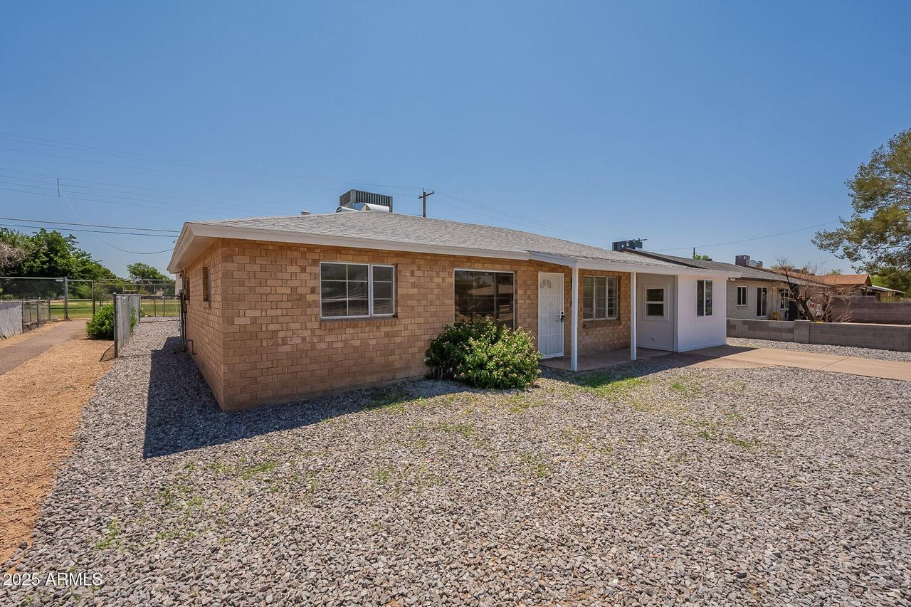 7307 N 50th Dr., Glendale, AZ 85301