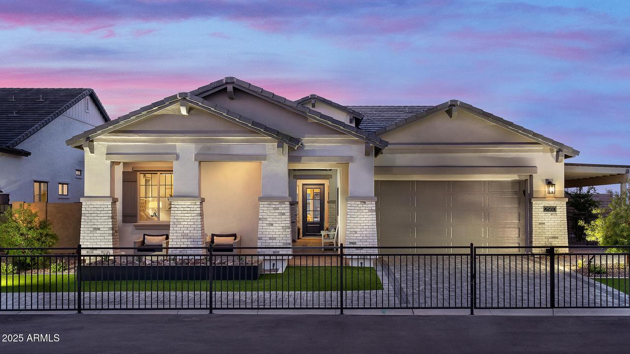 1065 E Gleneagle Dr., Chandler, AZ 85249