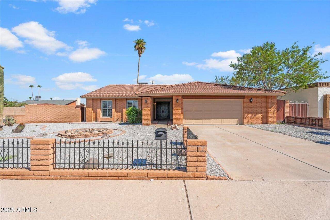 3932 W Mercer Ln., Phoenix, AZ 85029