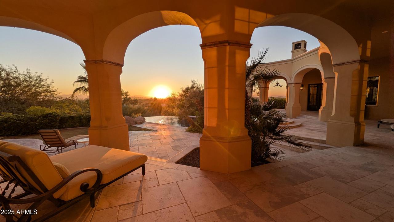 4836 E White Gates Dr., Phoenix, AZ 85018