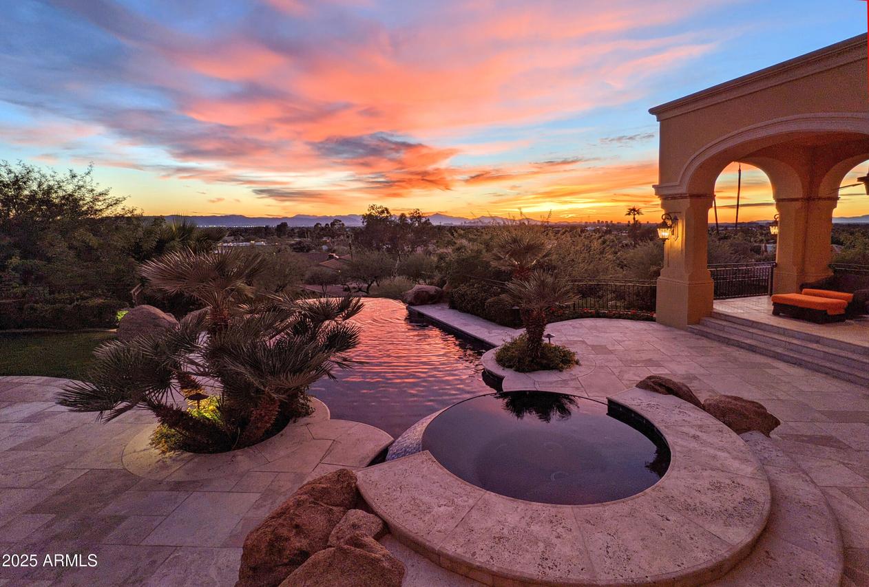 4836 E White Gates Dr., Phoenix, AZ 85018