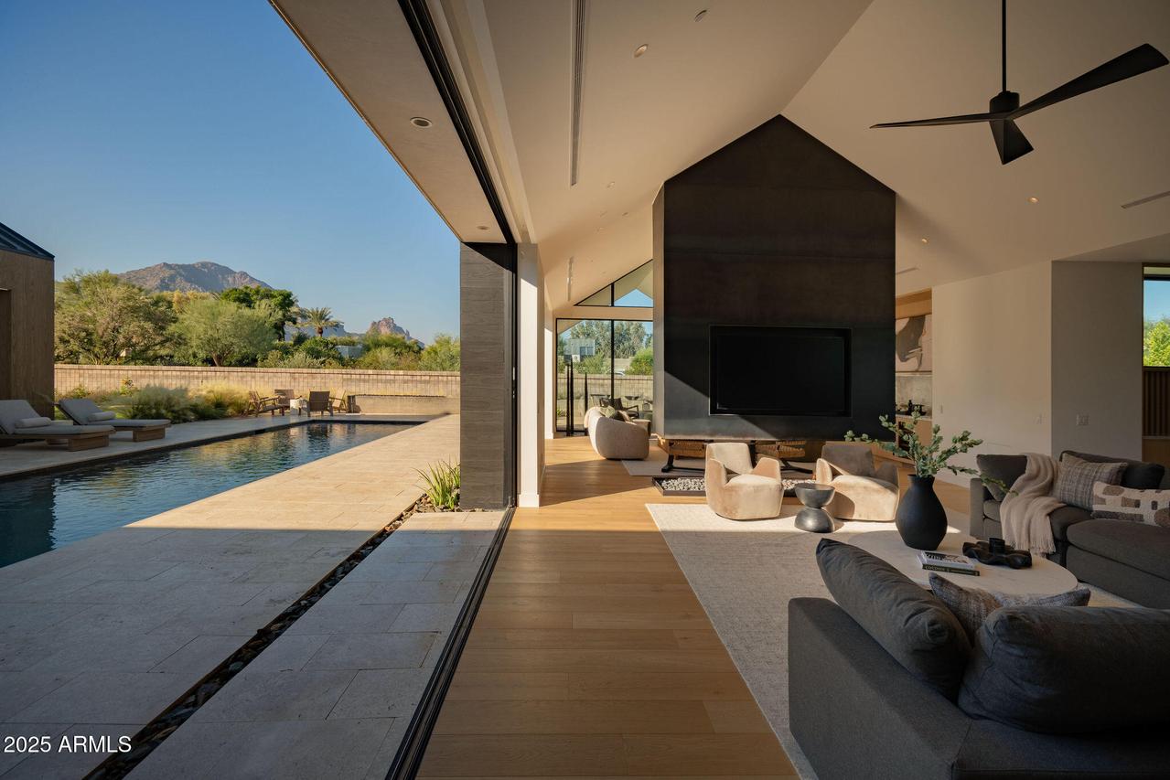 6209 N Casa Blanca Dr., Paradise Valley, AZ 85253