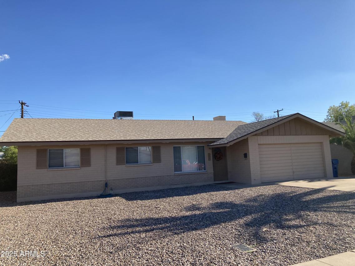 233 E Erie Dr., Tempe, AZ 85282