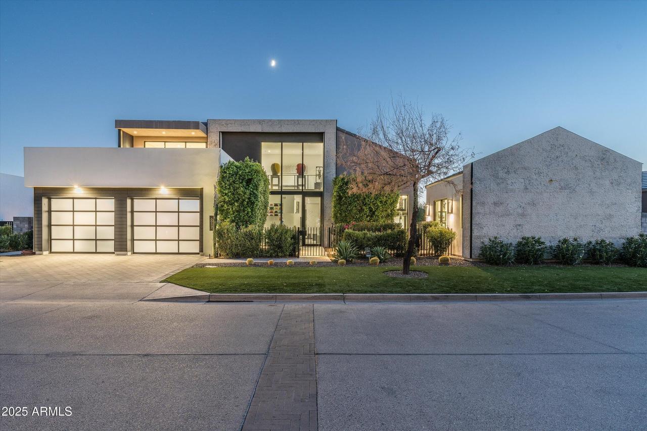 6917 E Cactus Wren Rd., Paradise Valley, AZ 85253