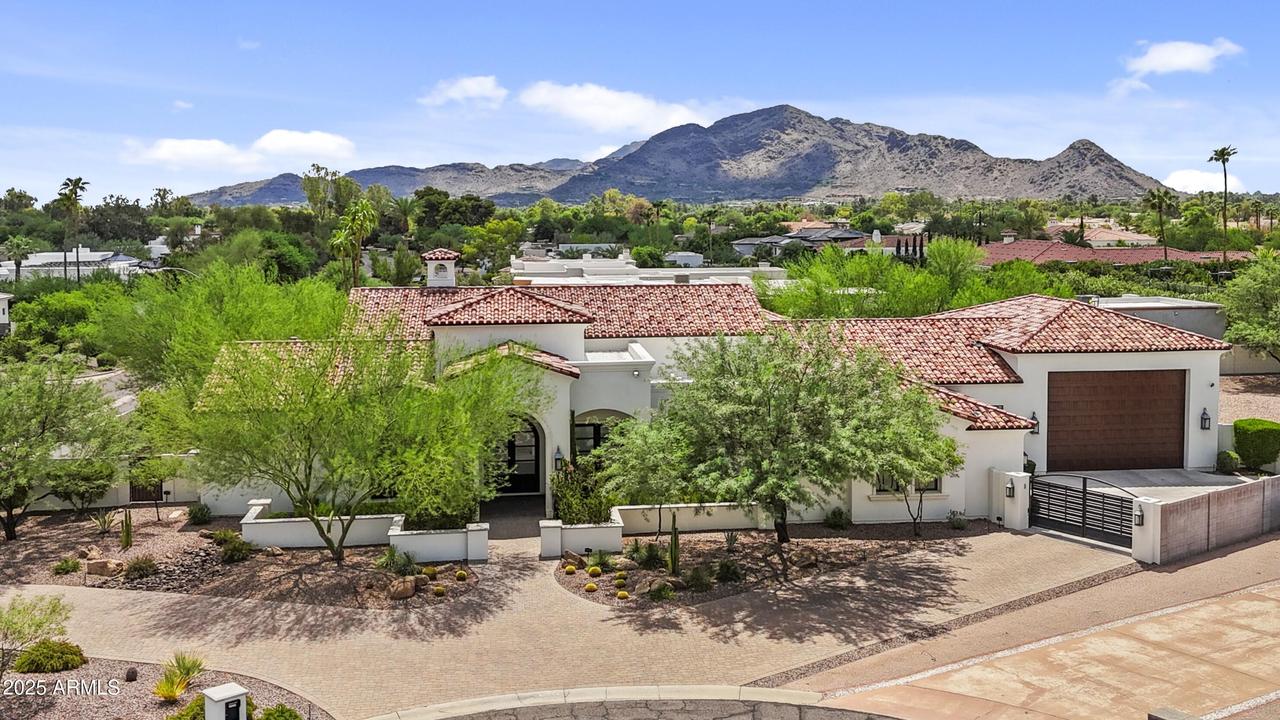 10002 N 61st Pl., Paradise Valley, AZ 85253