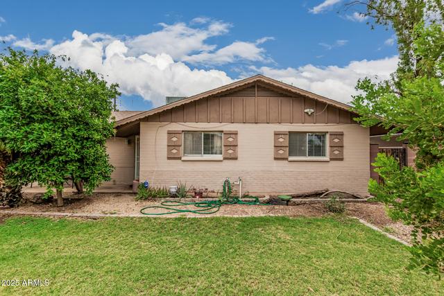 New Homes For Sale This Week That Attend Roadrunner Elementary School: August 29th to September 4th