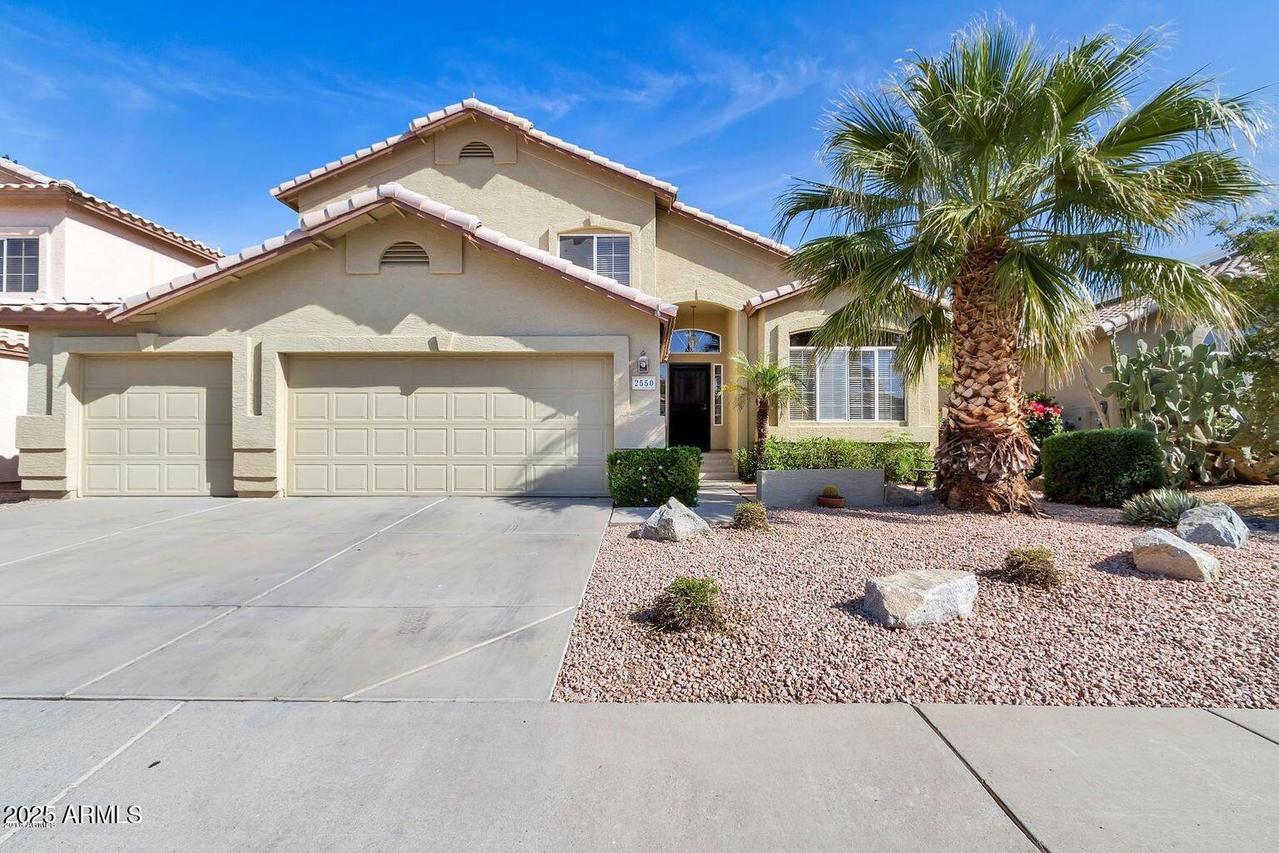 2550 E Taro Ln., Phoenix, AZ 85050