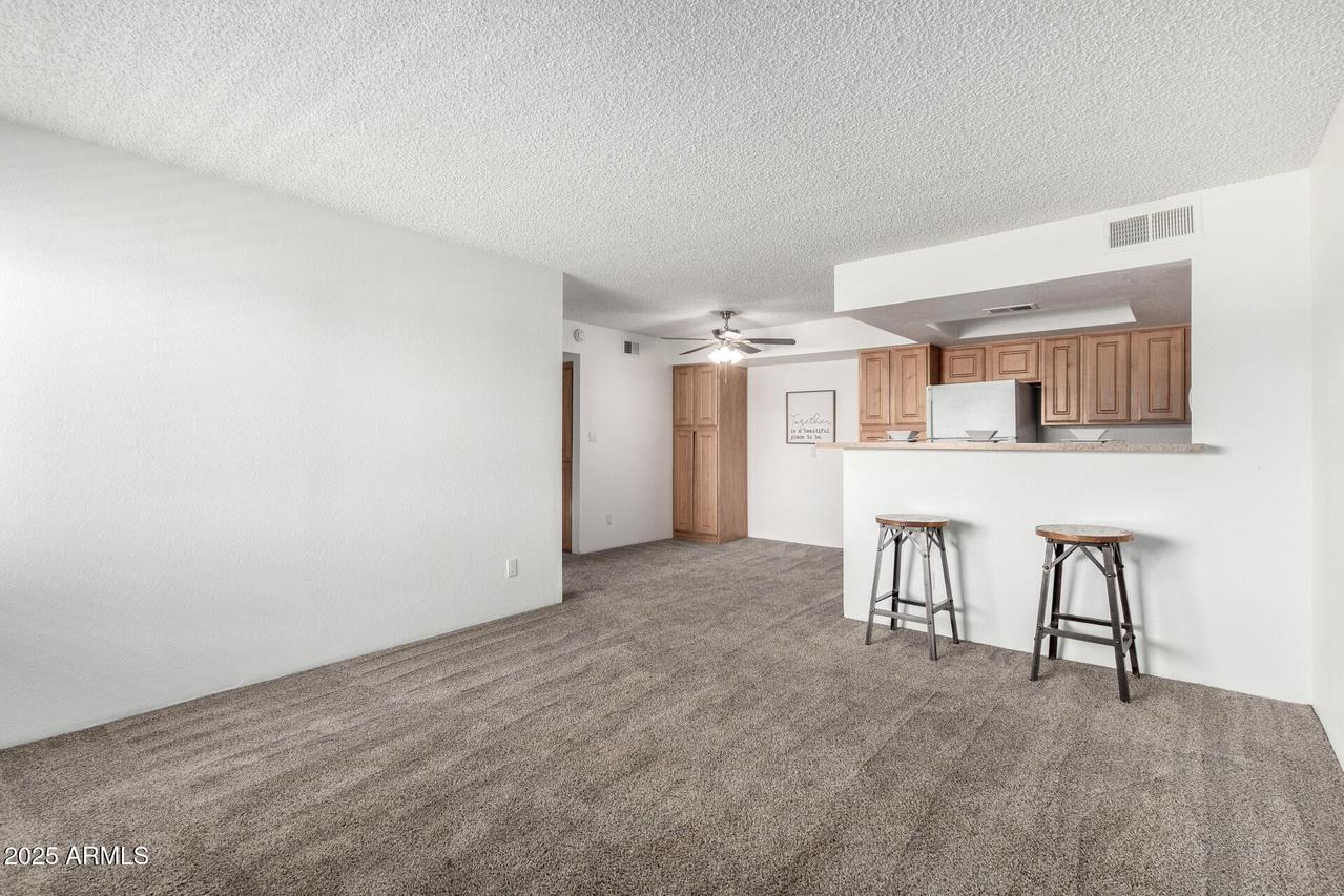 3601 W Tierra Buena Ln. #227, Phoenix, AZ 85053