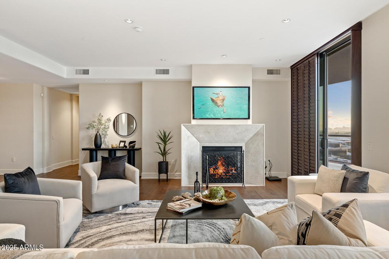 2402 E Esplanade Ln. #1101, Phoenix, AZ 85016