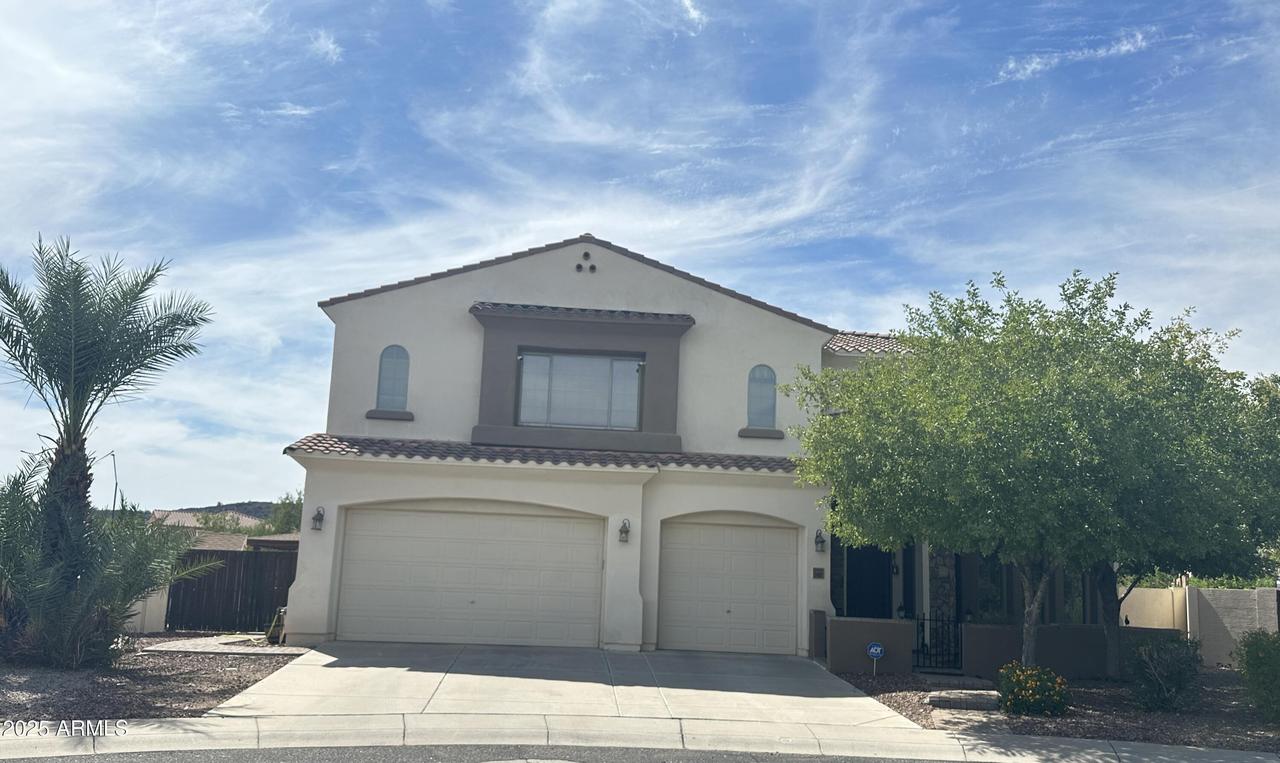2405 E Charlotte Dr., Phoenix, AZ 85024