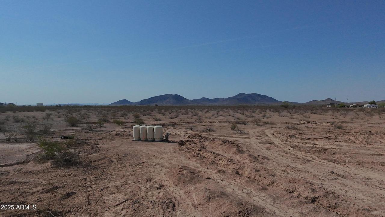 3905 N 423rd Ave., Tonopah, AZ 85354