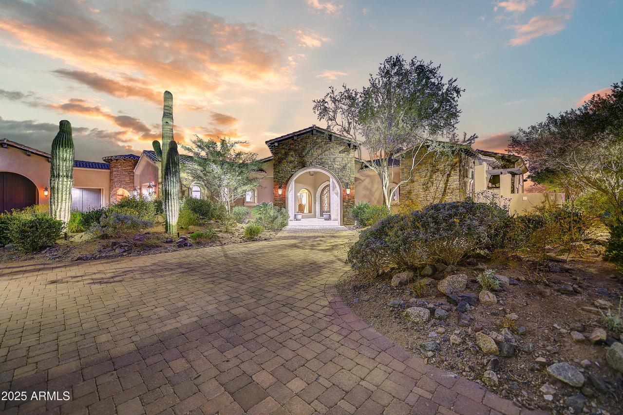 14371 E Kalil Dr., Scottsdale, AZ 85259