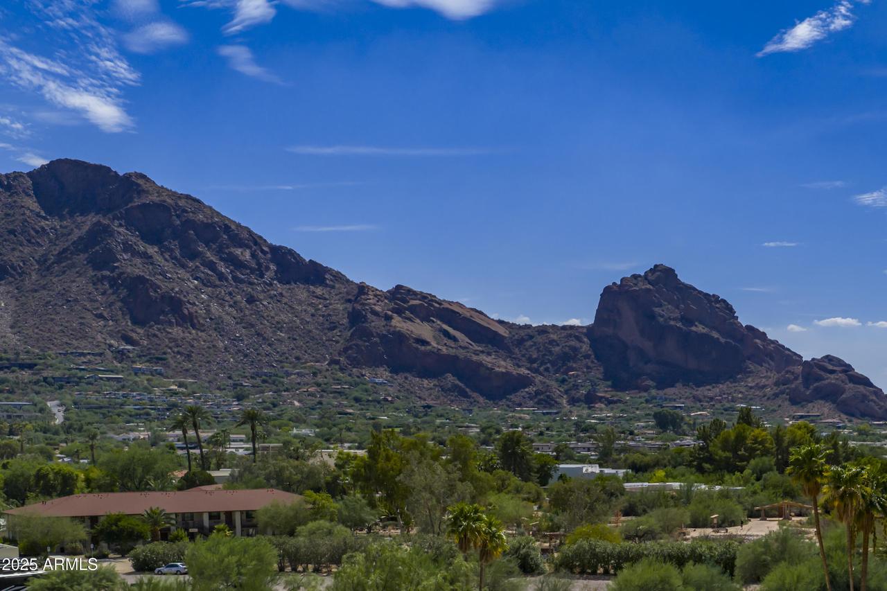 5828 E Cactus Wren Rd. #-, Paradise Valley, AZ 85253