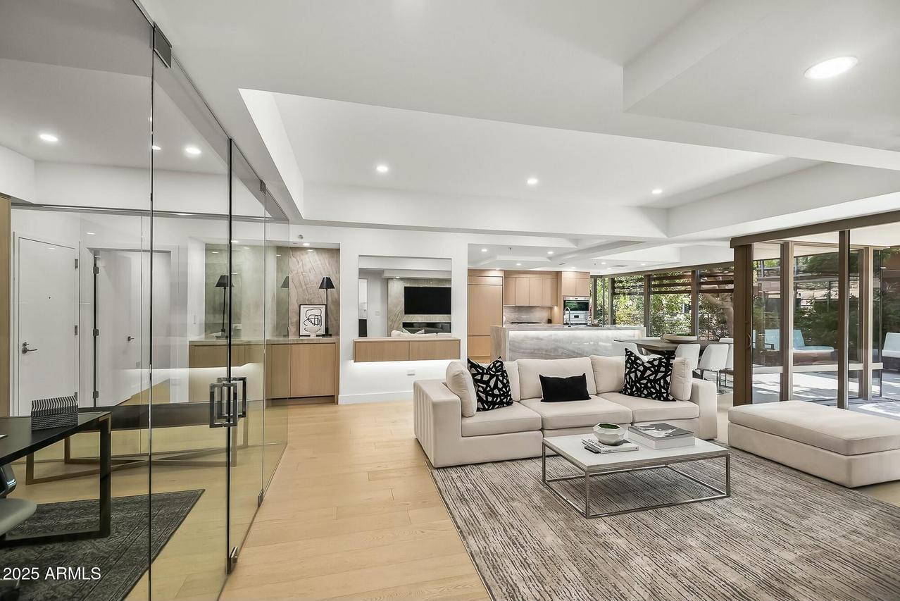 7151 E Rancho Vista Dr. #5001, Scottsdale, AZ 85251