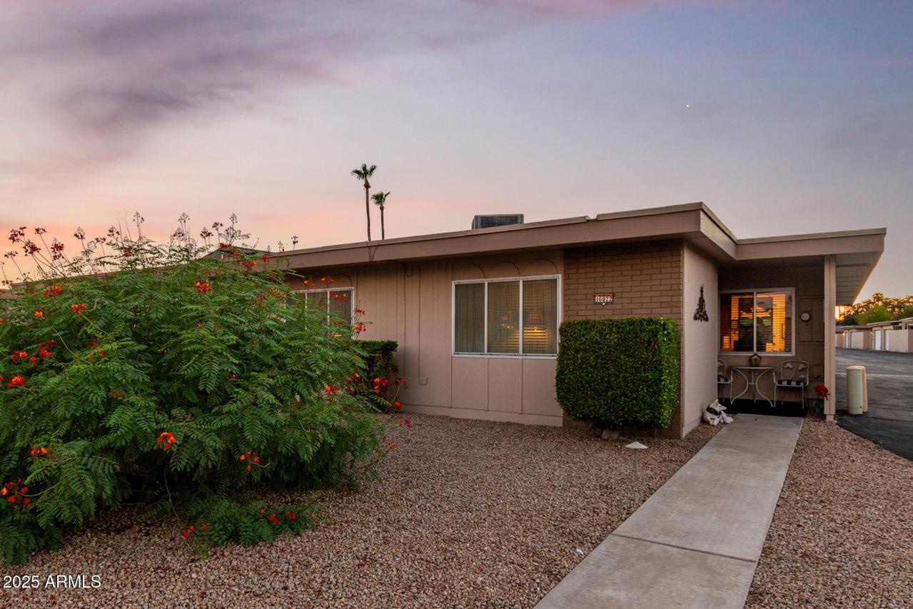 16822 N 102nd Ave., Sun City, AZ 85351