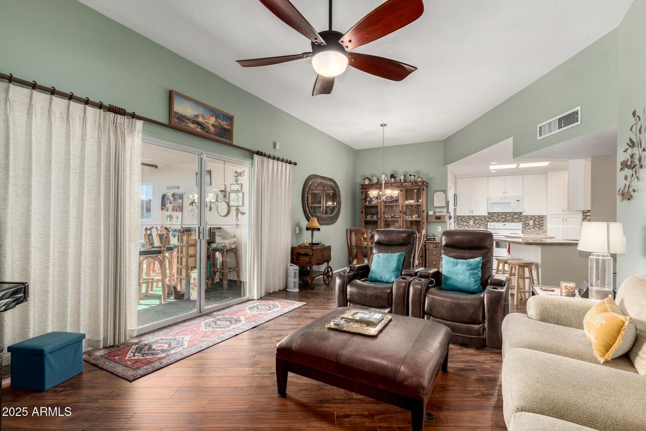 16822 N 102nd Ave., Sun City, AZ 85351