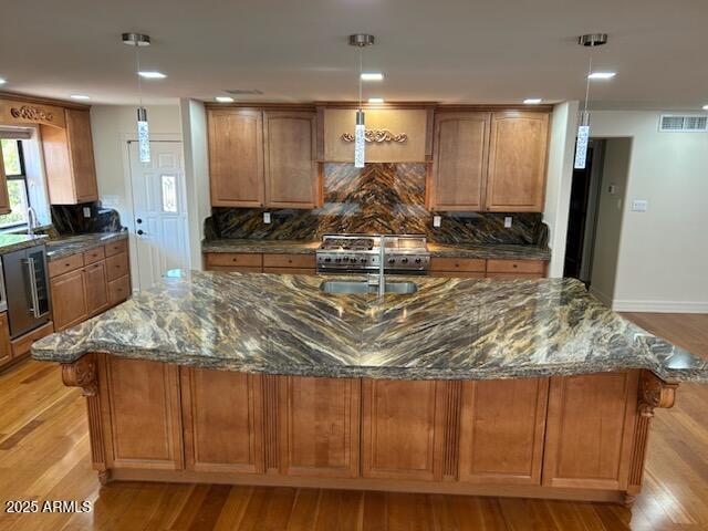 2221 E Vista Ave., Phoenix, AZ 85020