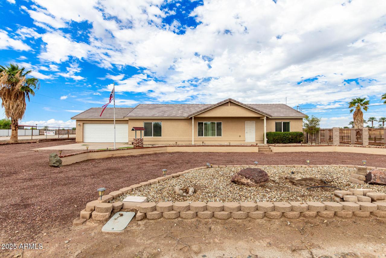 5611 S 225th Ave., Buckeye, AZ 85326
