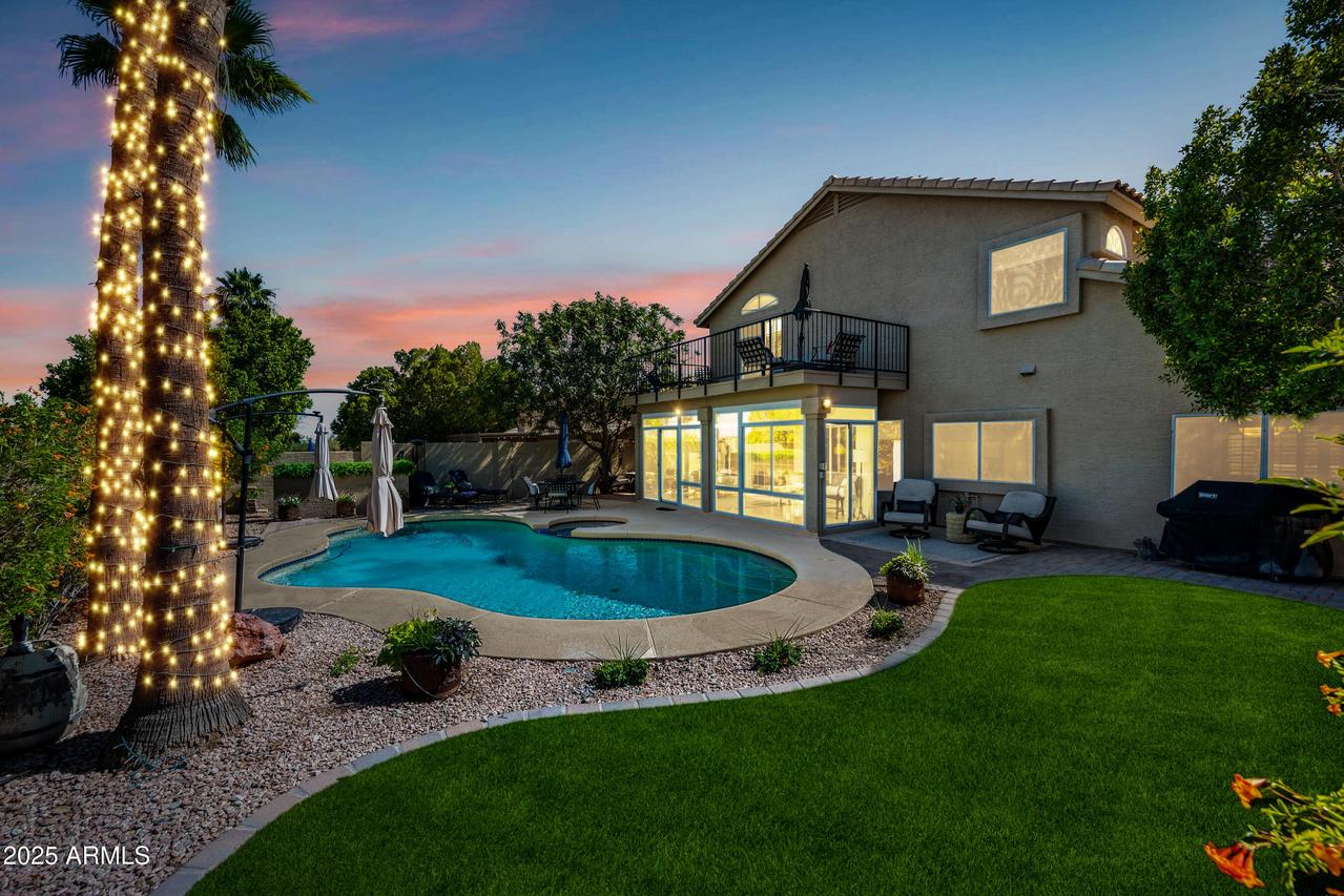 15411 S 13th Ave., Phoenix, AZ 85045