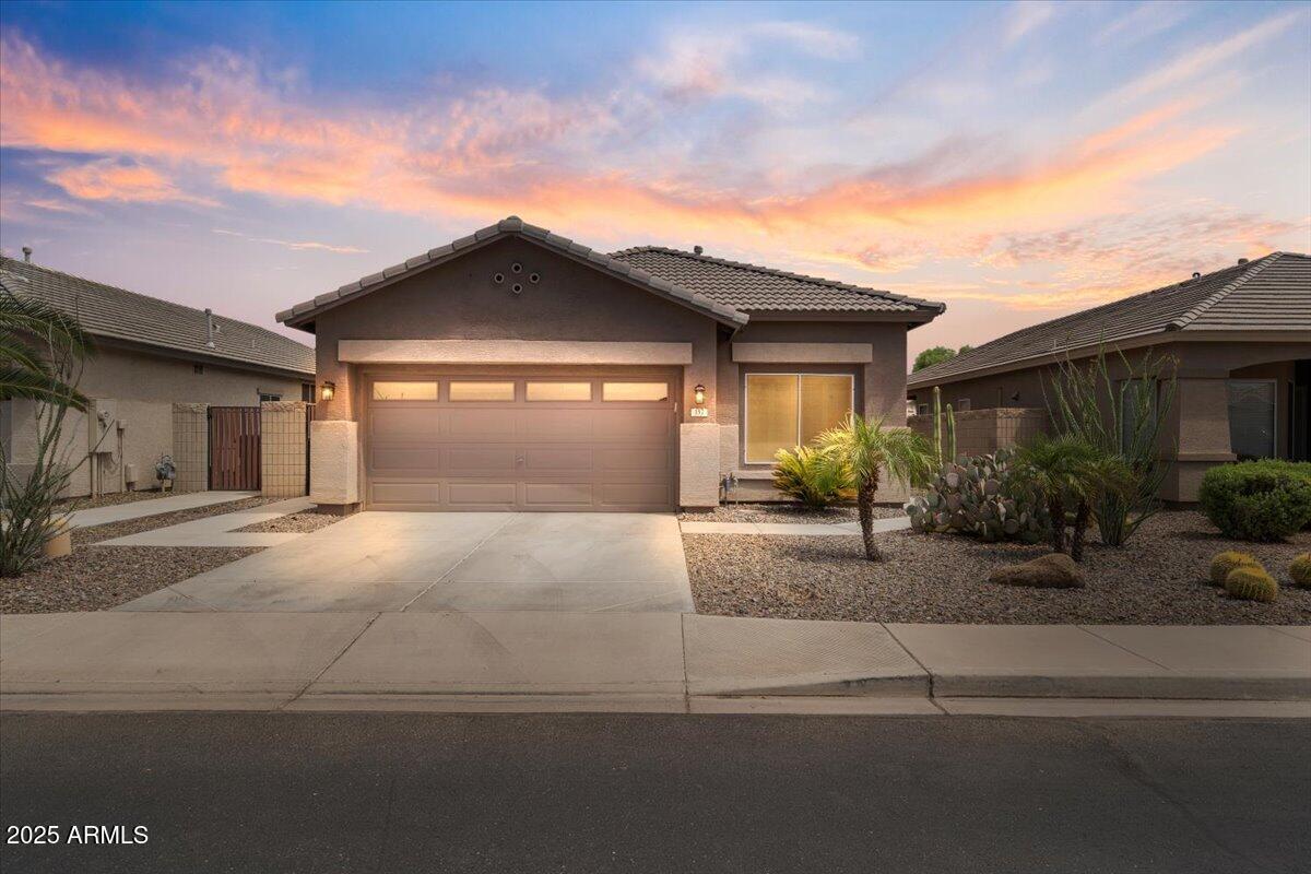 157 N 116th Ln., Avondale, AZ 85323