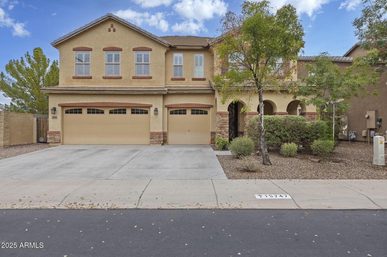 15747 N 182nd Ln., Surprise, AZ 85388
