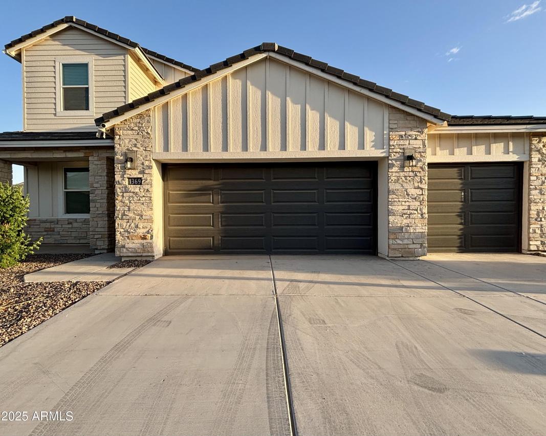 1369 W Sussex St., San Tan Valley, AZ 85143