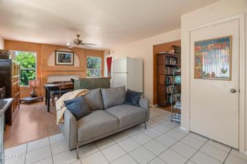 3224 E Sierra St., Phoenix, AZ 85028