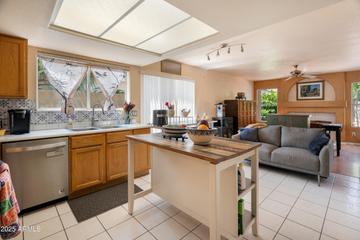 3224 E Sierra St., Phoenix, AZ 85028