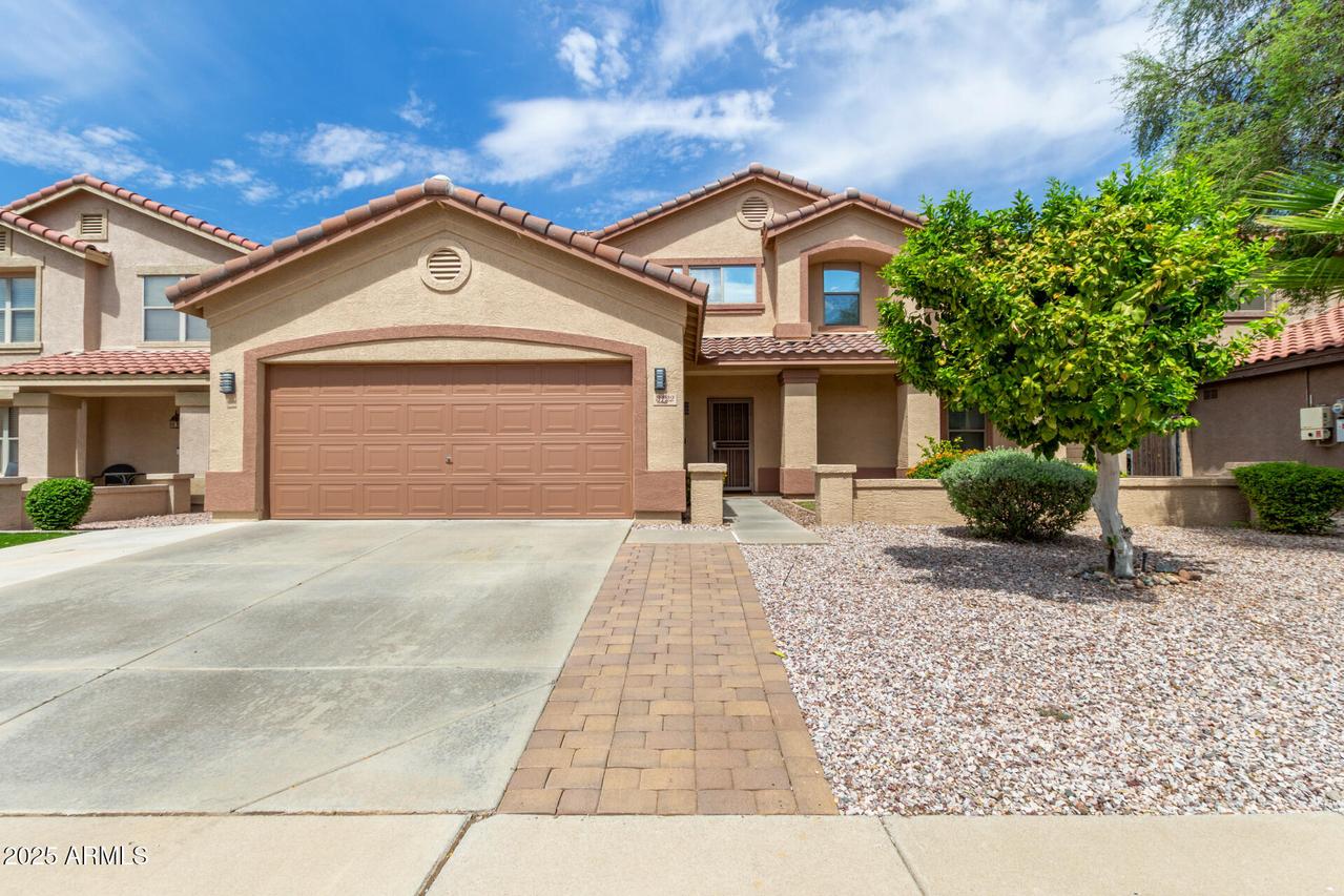 3122 W Molly Ln., Phoenix, AZ 85083