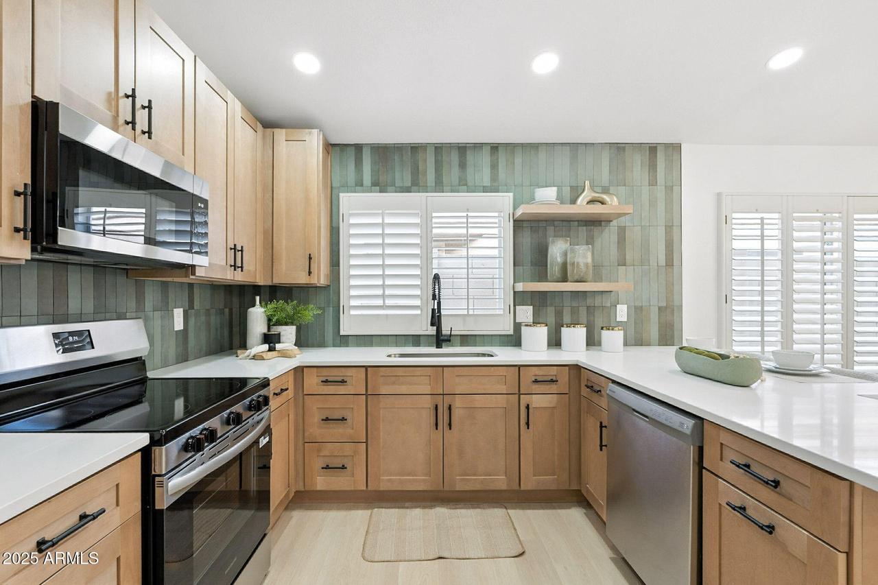3050 E Pontiac Dr., Phoenix, AZ 85050