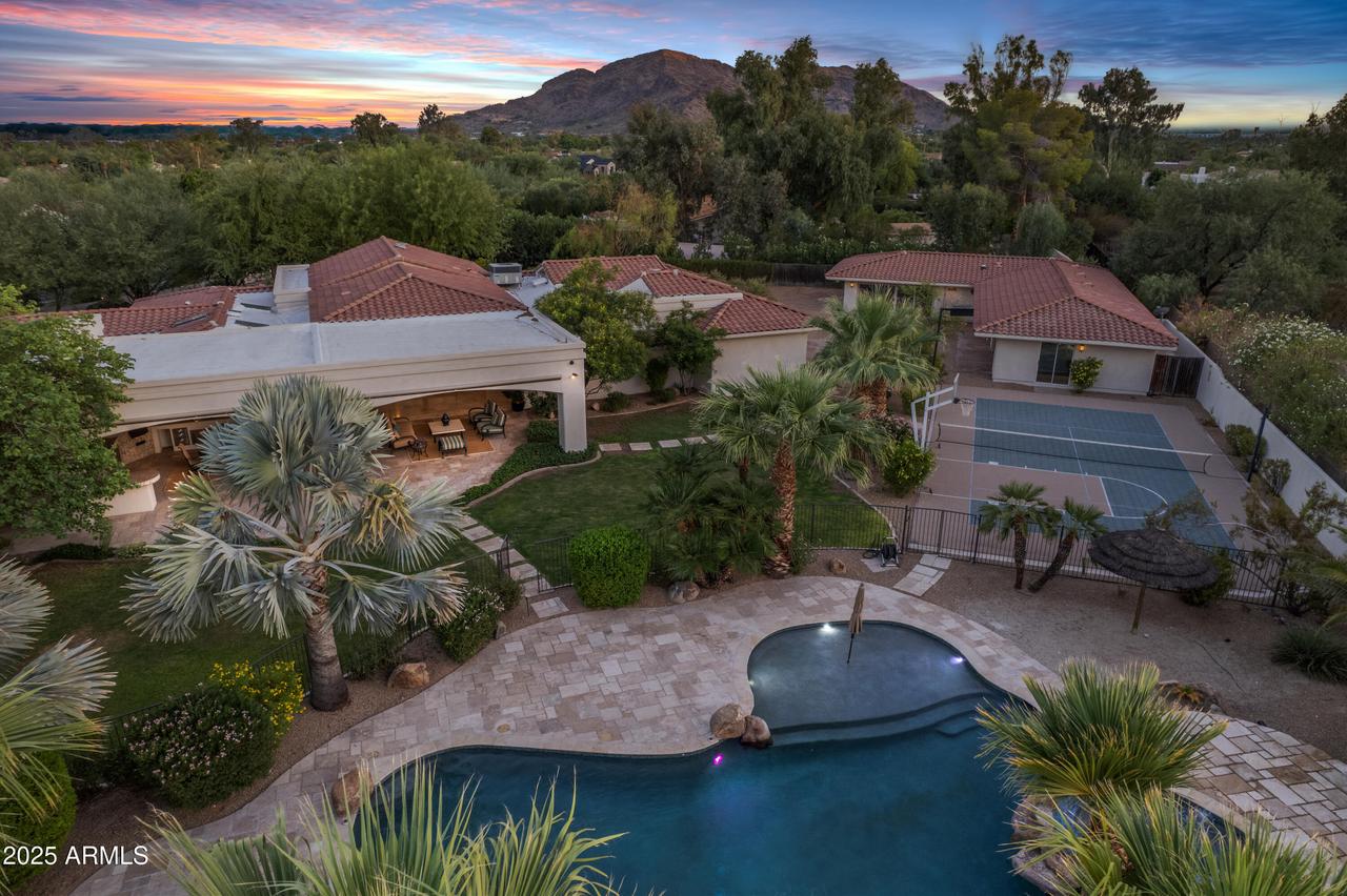 9236 N 52nd Pl., Paradise Valley, AZ 85253