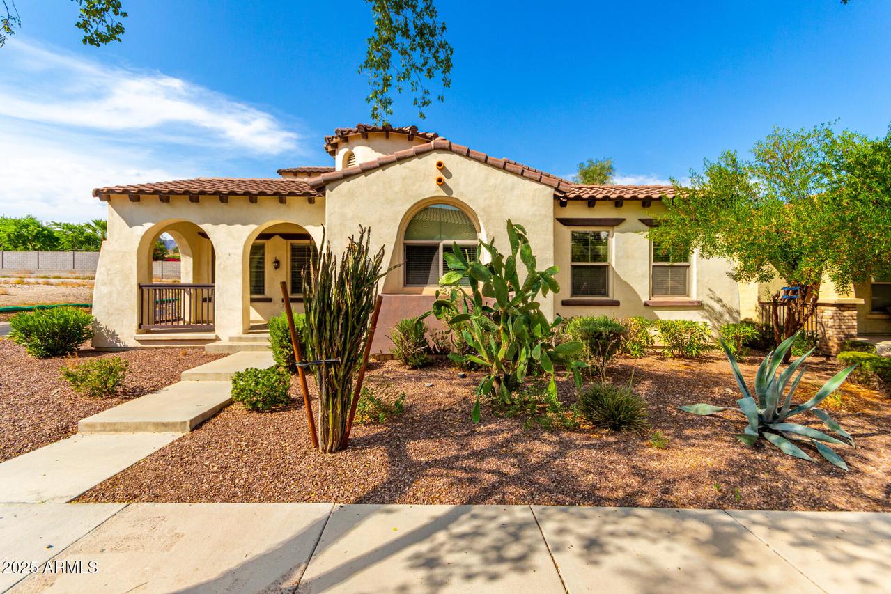20946 W Prospector Way, Buckeye, AZ 85396