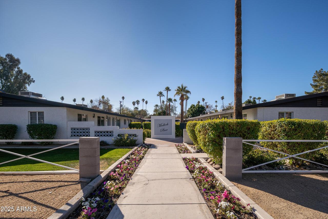 37 W Medlock Dr., Phoenix, AZ 85013