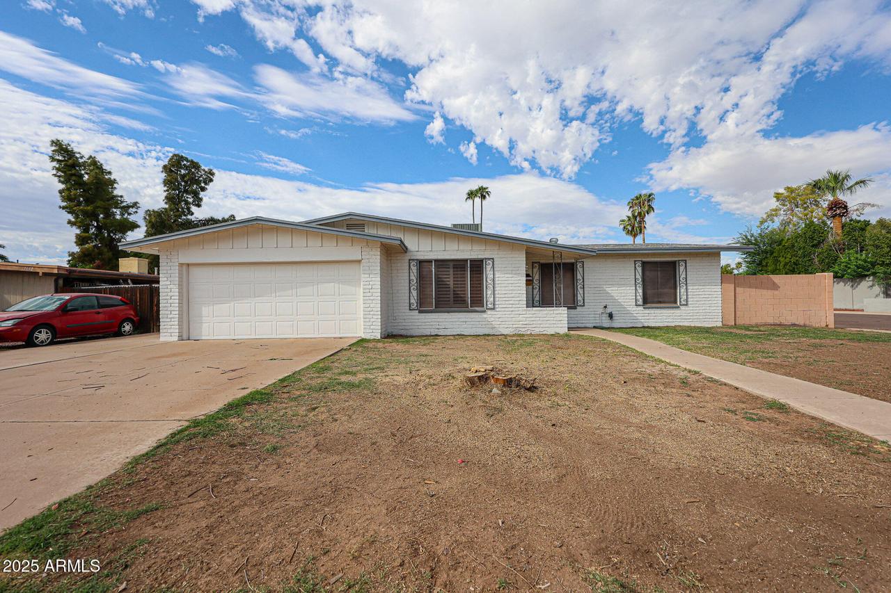 1648 E Campus Dr., Tempe, AZ 85282