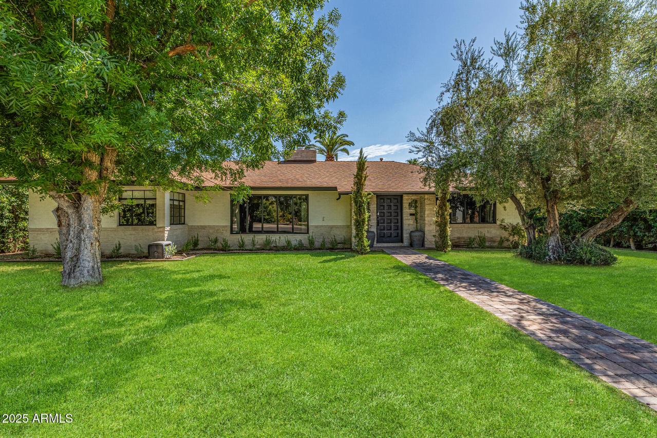 2111 Encanto Dr., Phoenix, AZ 85007