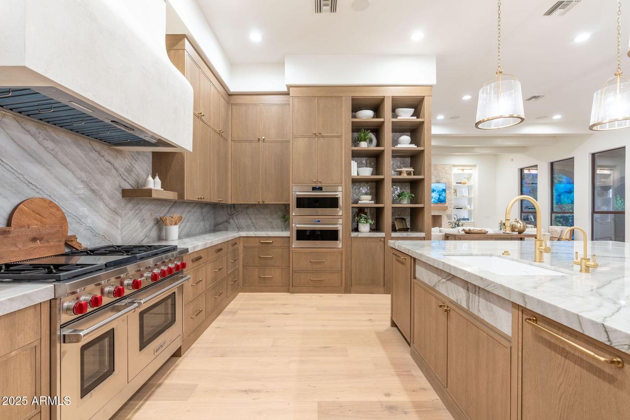 6539 S Oakwood Way, Gilbert, AZ 85298