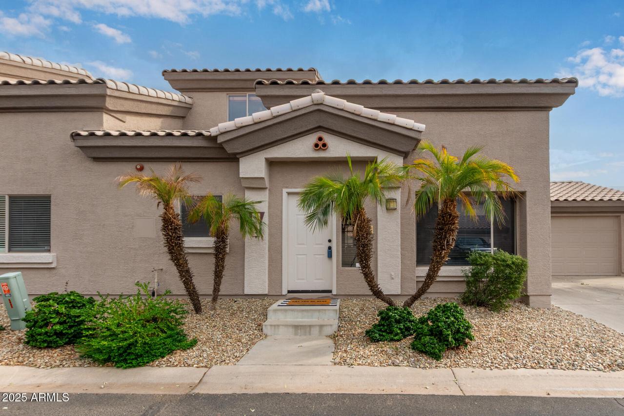 8087 W Zoe Ella Way, Peoria, AZ 85382