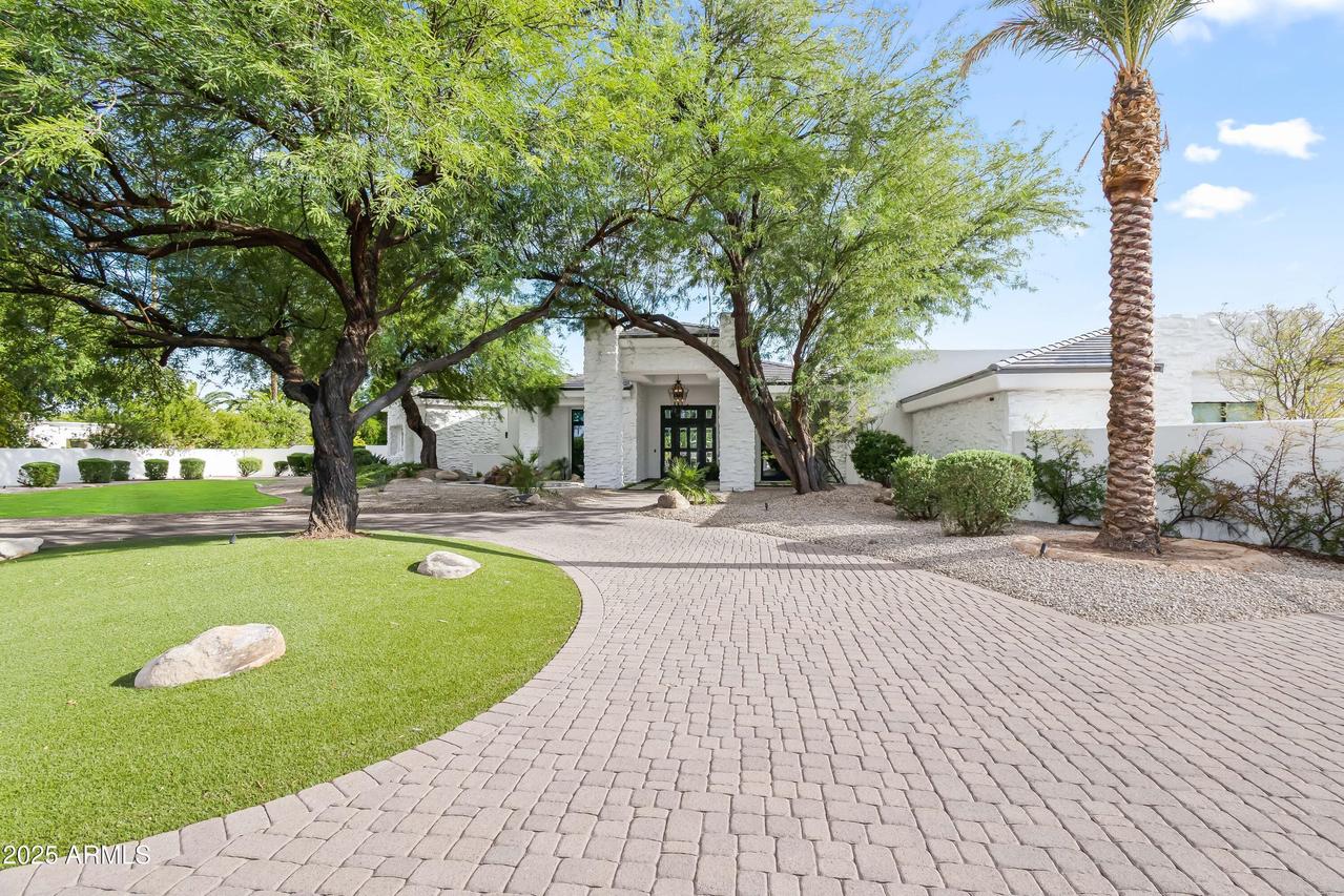 6725 E Belmont Ct., Paradise Valley, AZ 85253