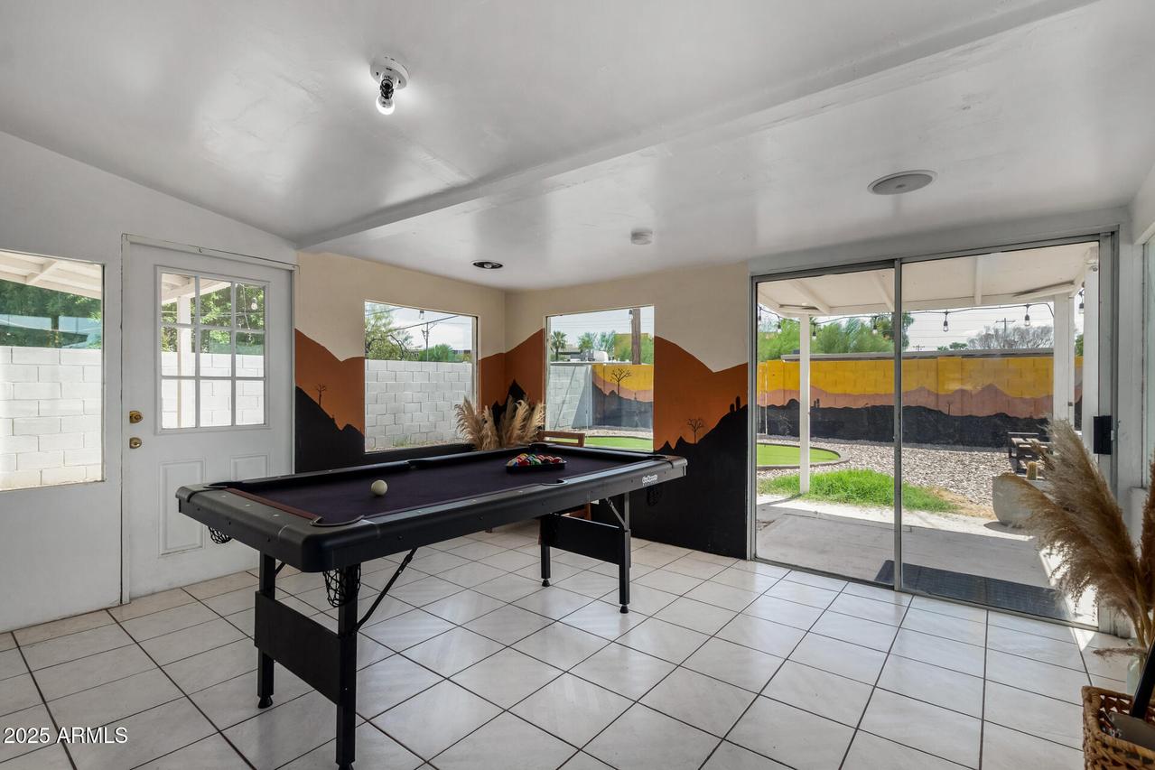 829 W Mitchell Dr., Phoenix, AZ 85013