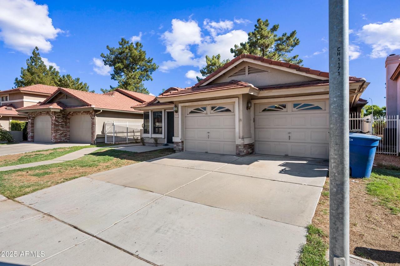 5751 W Del Rio St., Chandler, AZ 85226