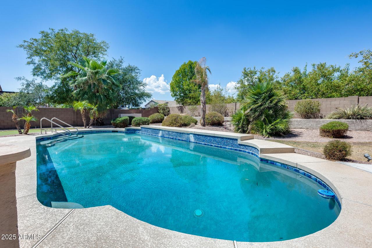 15238 W Becker Ln., Surprise, AZ 85379