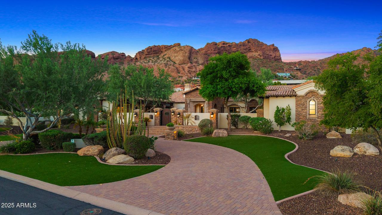 4838 E Palomino Rd., Phoenix, AZ 85018