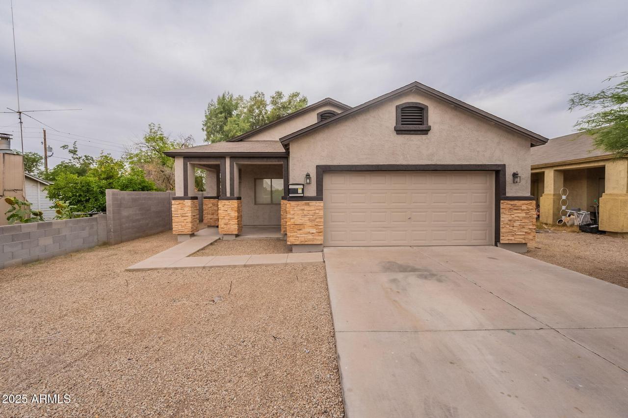2210 N 27th Pl., Phoenix, AZ 85008
