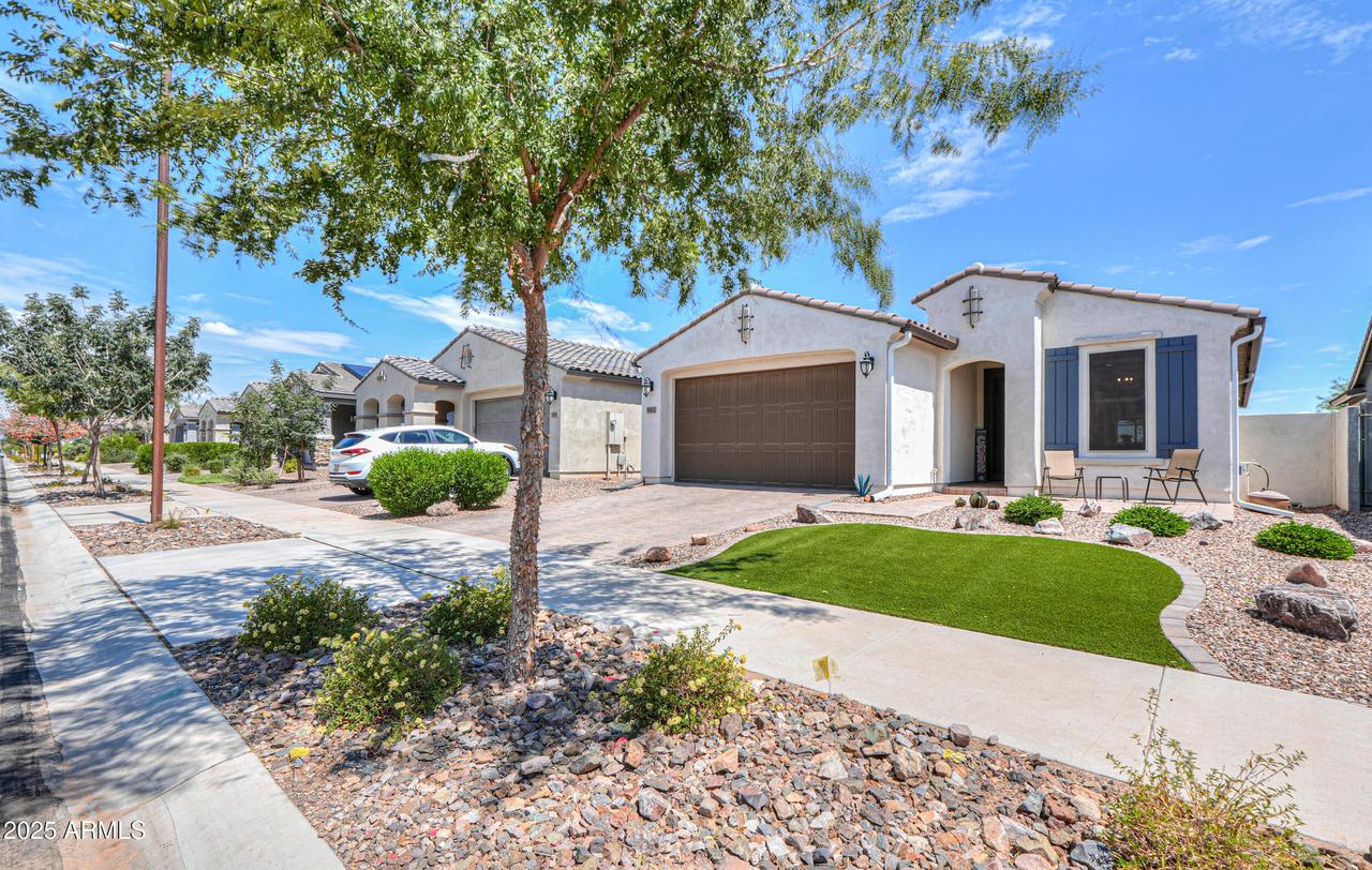 5921 S Del Rancho, Mesa, AZ 85212